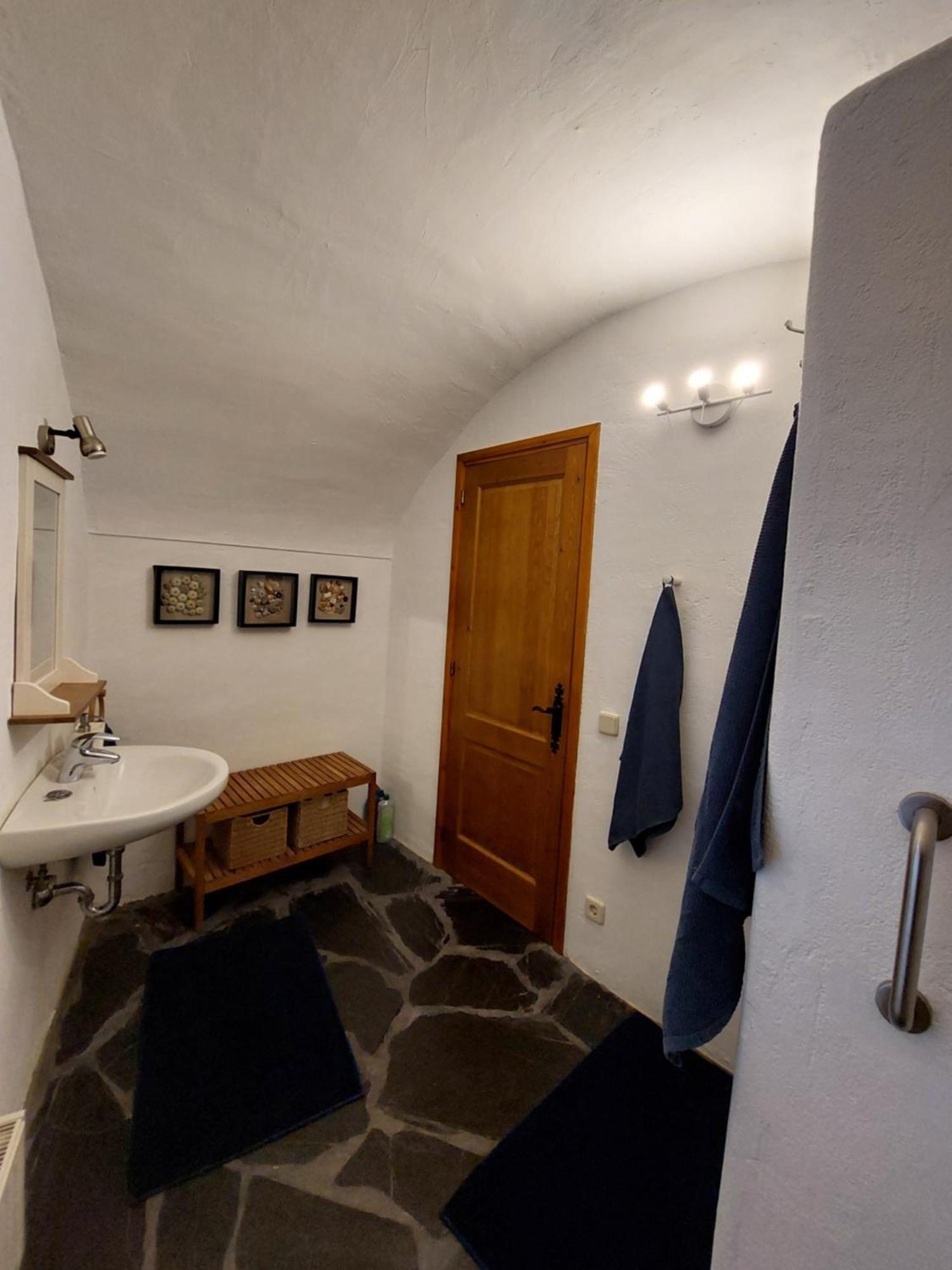 Bed and Breakfast Cala Clareta Castellfollit de la Roca Exterior foto